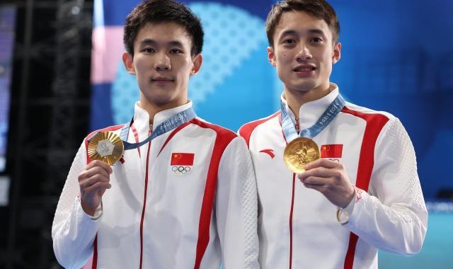 kaiyun 官网-杨昊练俊杰奥运首秀夺金 无愧男双10米台最强组合