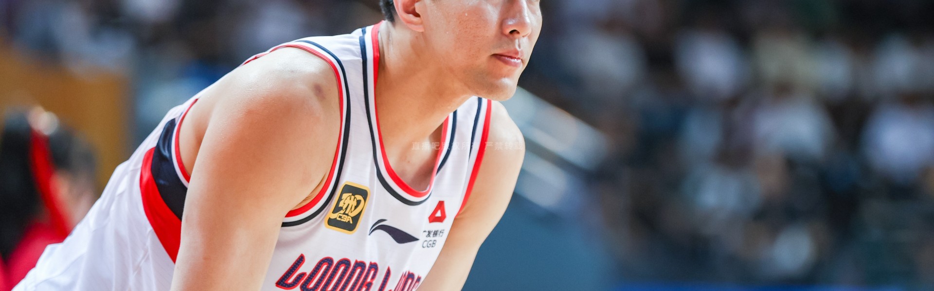 kaiyun 官网-本赛季只出场2次！郭艾伦：第二场腹股沟拉伤 也想上场但只能等待